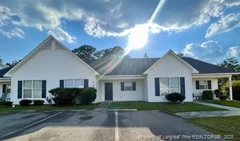 4744 Banks Ct, Hope Mills, NC 28348