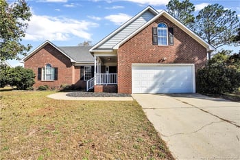 4745 Miranda Dr, Hope Mills, NC 28348