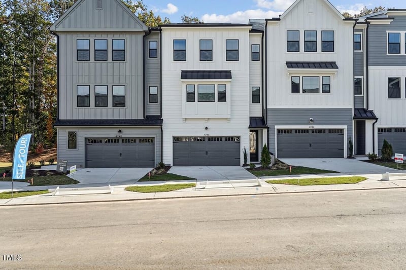 4746 Cypress Tree Ln, Raleigh, NC 27612