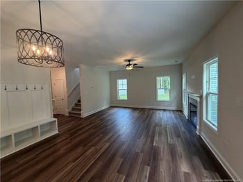475 Crichton Ct, Fayetteville, NC 28311