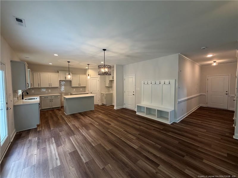 475 Crichton Ct, Fayetteville, NC 28311