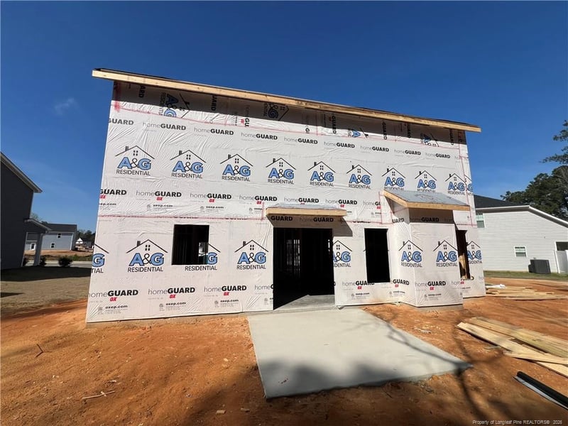 475 Crichton Ct, Fayetteville, NC 28311