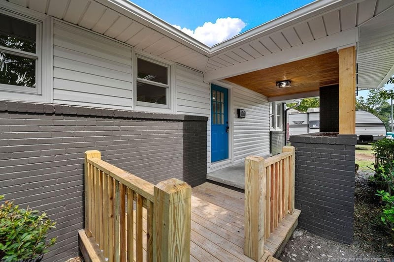 476 Mcbain Dr, Fayetteville, NC 28305