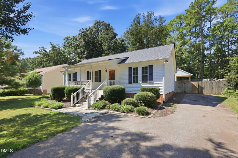 476 Shawnee Dr, Louisburg, NC 27549