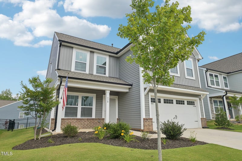 478 Curling Creek Dr, Clayton, NC 27527