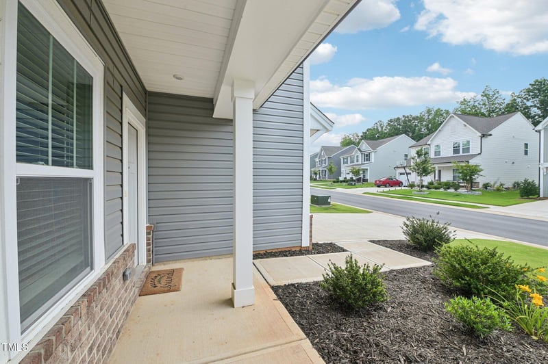478 Curling Creek Dr, Clayton, NC 27527