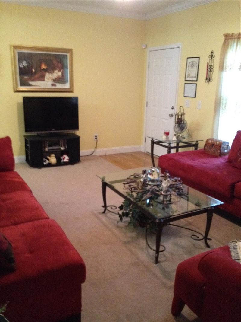 478 Hawthorne Dr, Roxboro, NC 27574