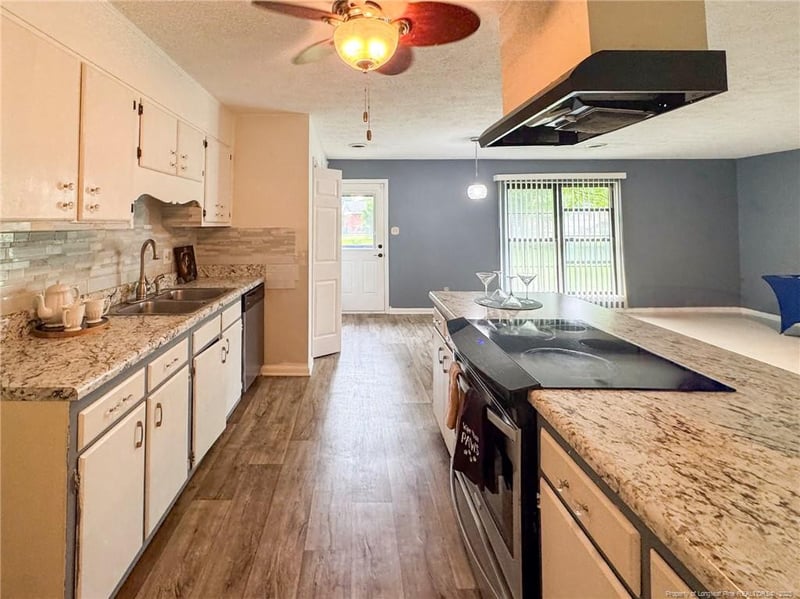 4787 Friar Ave, Fayetteville, NC 28304