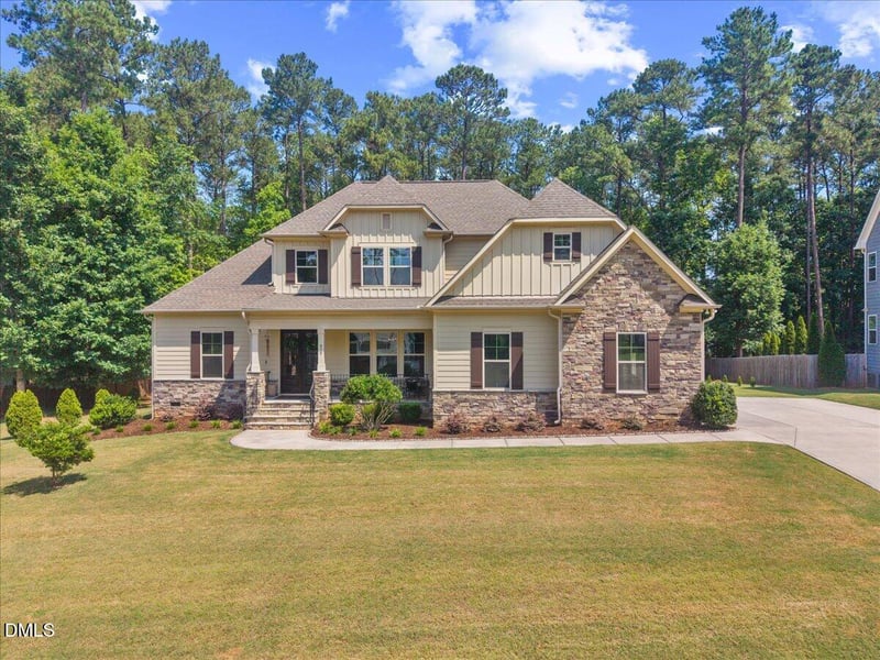 479 Rockport Dr, Clayton, NC 27527