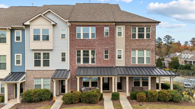 479 Village Commons Ln, Apex, NC 27502