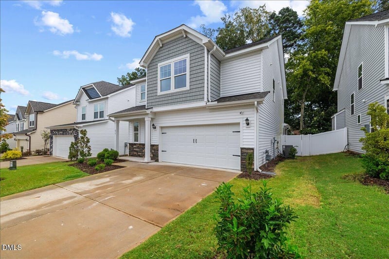 479 Whitley Ridge Dr, Clayton, NC 27527