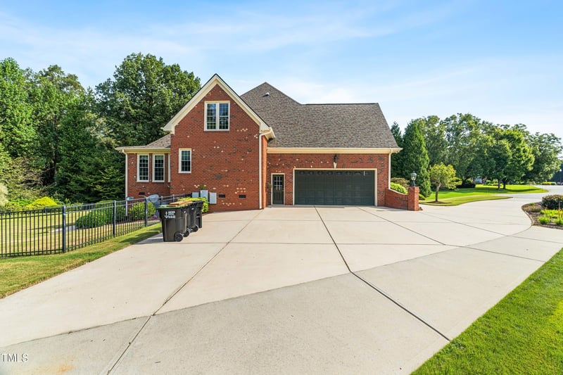 48 Banbury Ct, Garner, NC 27529
