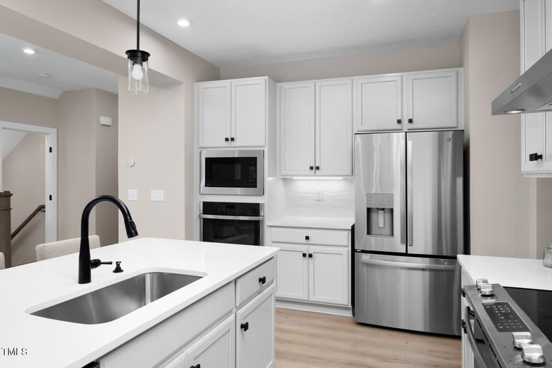 48 Bluebell St, Sanford, NC 27330
