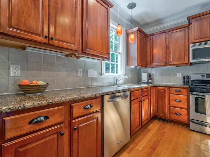 48 Breezewood Ct, Pittsboro, NC 27312