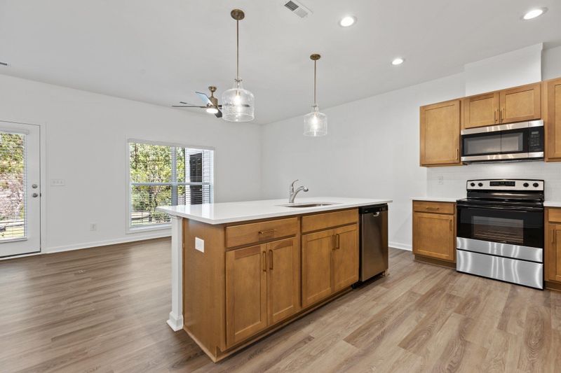 48 Curren Dr, Clayton, NC 27520