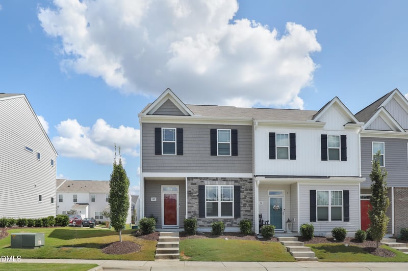 48 Enterprise Dr, Clayton, NC 27520