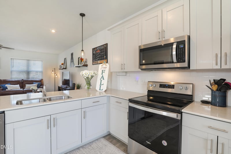 48 Enterprise Dr, Clayton, NC 27520