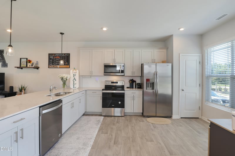48 Enterprise Dr, Clayton, NC 27520