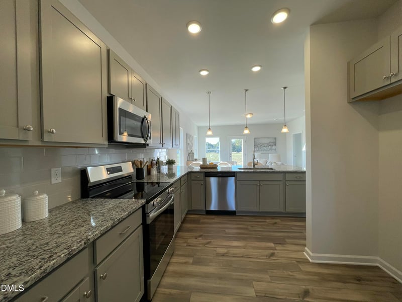 48 Freedom Heights Ln, Smithfield, NC 27577