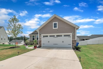 48 Highview Ct, Fuquay Varina, NC 27526