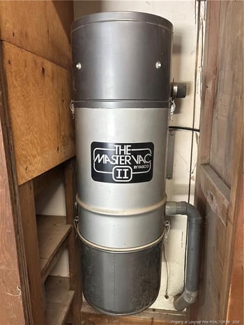 48 Indian Trl, Sanford, NC 27332