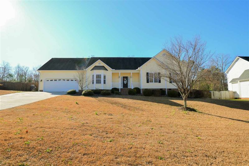 48 Kendall Dr, Clayton, NC 27520