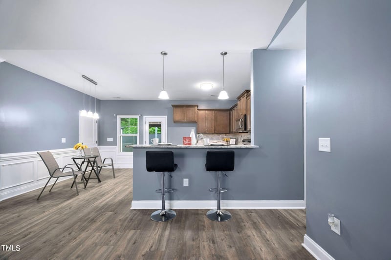 48 Kevior Ave, Four Oaks, NC 27524