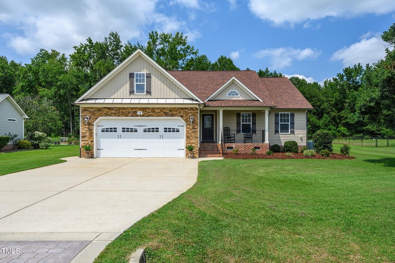 48 Long Grass Dr, Smithfield, NC 27577