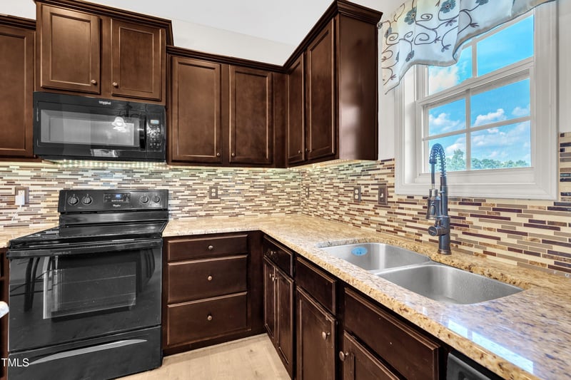 48 Manito Pl, Clayton, NC 27520