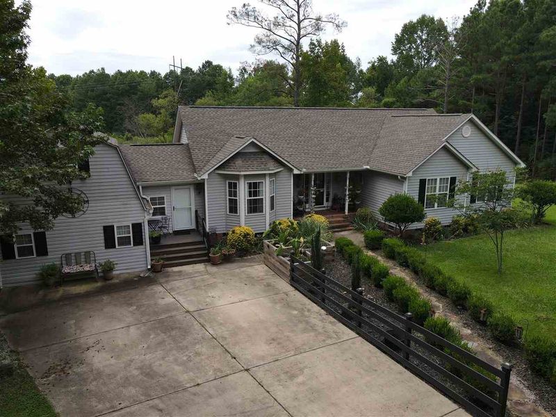 48 Pine Bluff Ct, Willow Springs, NC 27592