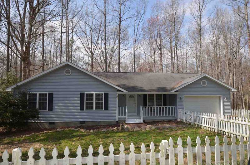48 Robert Ln, Pittsboro, NC 27312