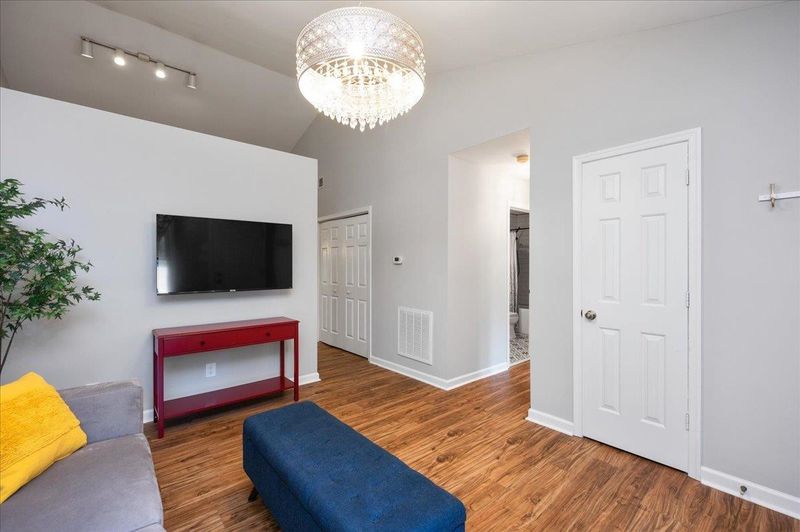 48 Sparger Springs Ln, Durham, NC 27705