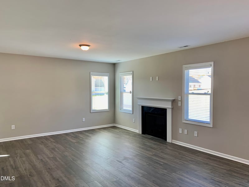 48 Weathervane Dr, Zebulon, NC 27597