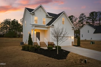 48 Weathervane Dr, Zebulon, NC 27597