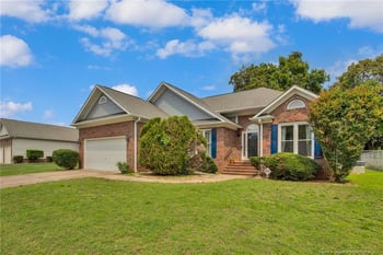 4800 Deer Lakes Rd, Fayetteville, NC 28311