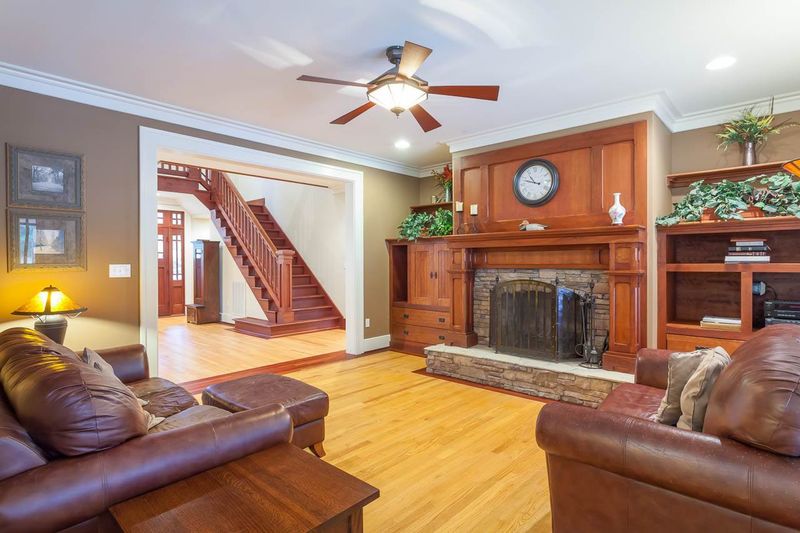 4800 Greenshadow Ct, Fuquay Varina, NC 27526