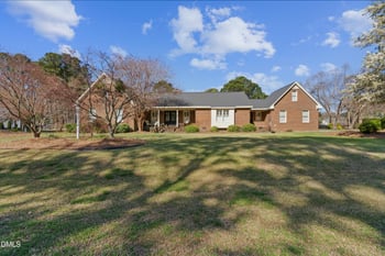 4801 Country Club Dr, Wilson, NC 27896