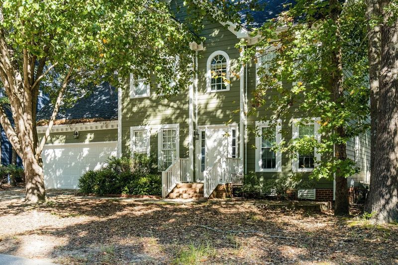 4801 Forest Highland Dr, Raleigh, NC 27604