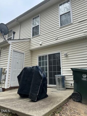 4801 Tanglewood Oaks St, Raleigh, NC 27610