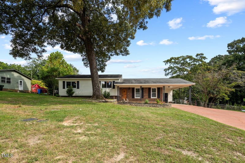 4802 Hurley Dr, Fayetteville, NC 28304