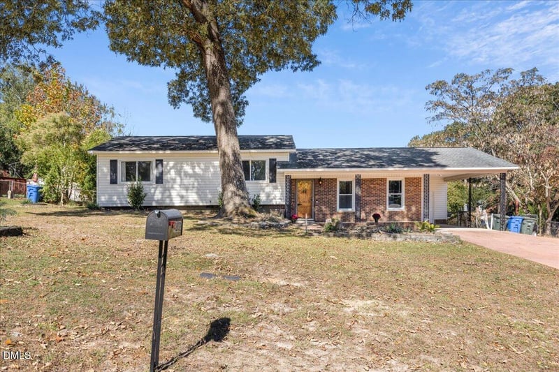 4802 Hurley Dr, Fayetteville, NC 28304