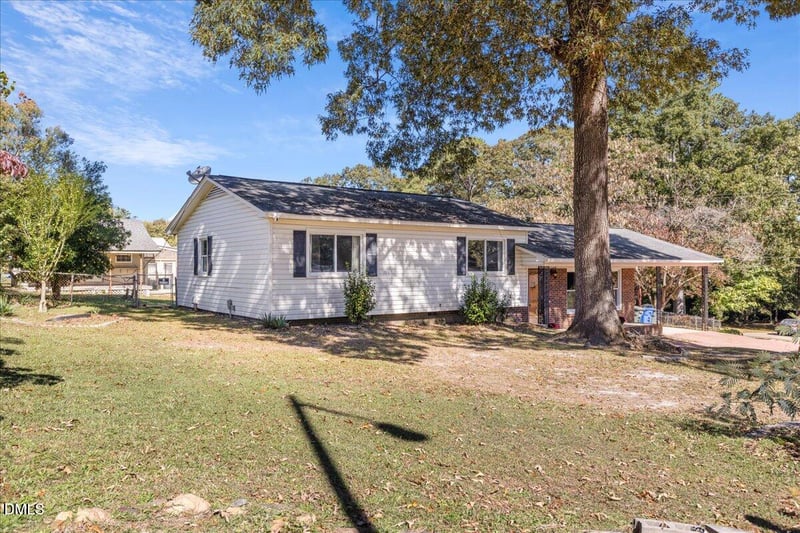 4802 Hurley Dr, Fayetteville, NC 28304