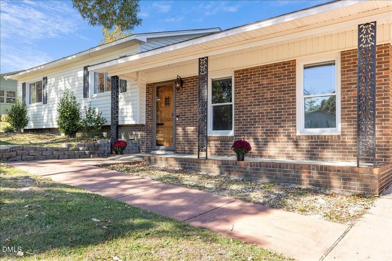 4802 Hurley Dr, Fayetteville, NC 28304