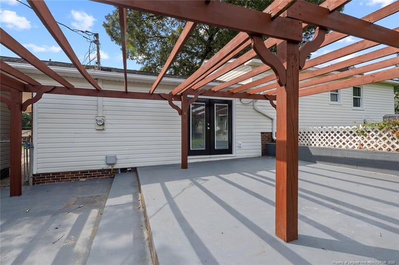 4802 Hurley Dr, Fayetteville, NC 28304
