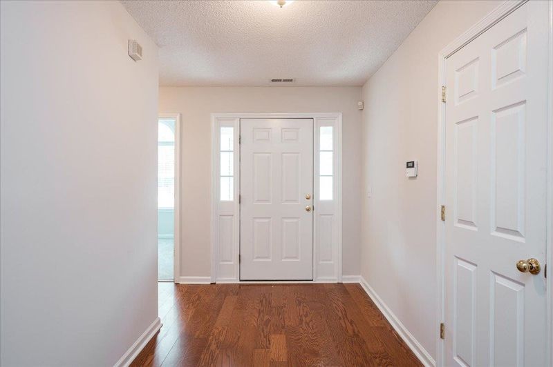 4803 Gaithers Pointe Dr, Durham, NC 27713