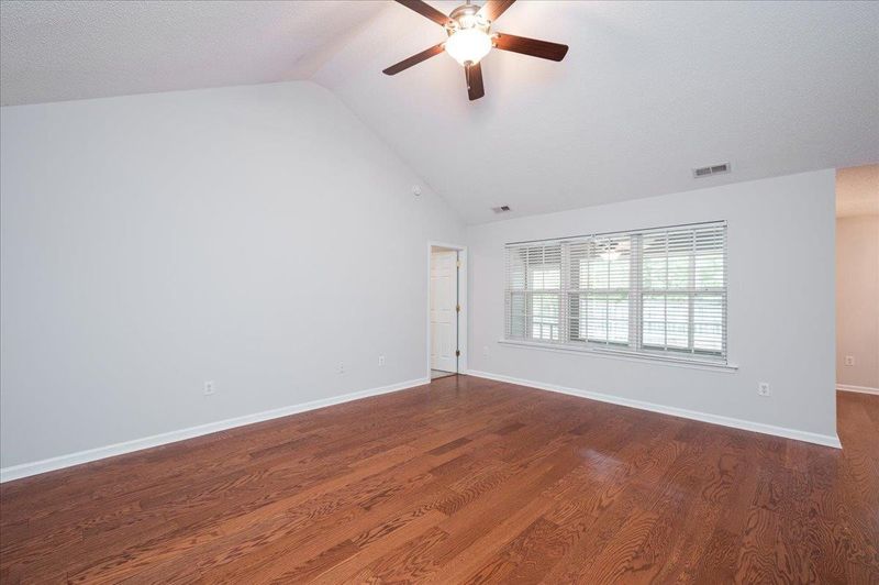 4803 Gaithers Pointe Dr, Durham, NC 27713