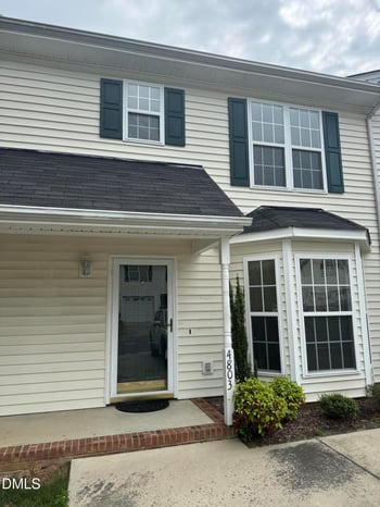 4803 Tanglewood Oaks St, Raleigh, NC 27610