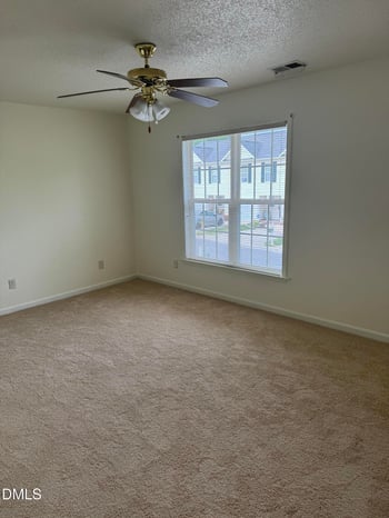 4803 Tanglewood Oaks St, Raleigh, NC 27610