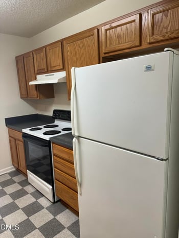 4803 Tanglewood Oaks St, Raleigh, NC 27610