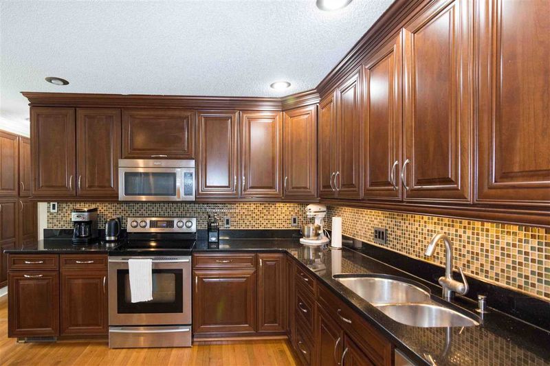4804 Forest Highland Dr, Raleigh, NC 27604